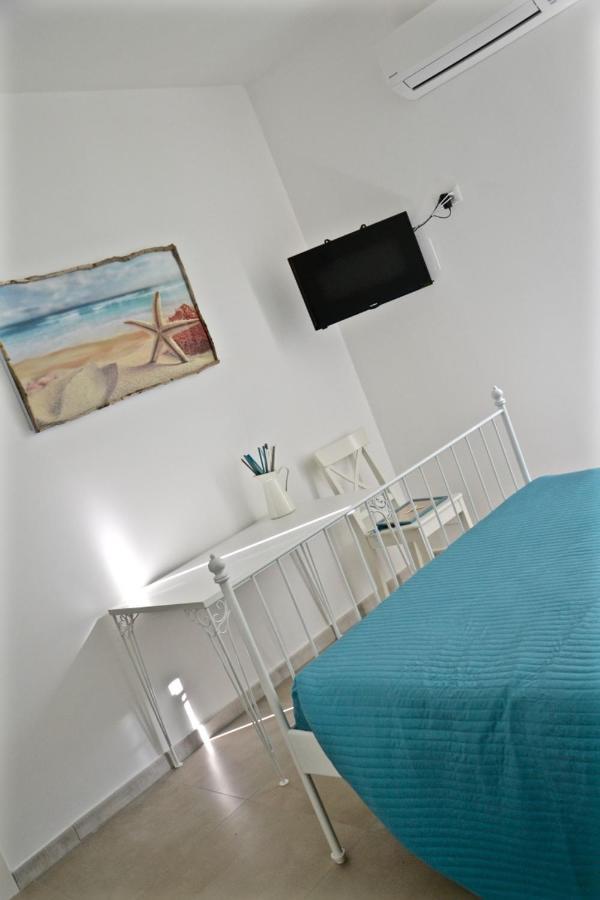 I Tesori Del Mare Bed & Breakfast Letojanni Eksteriør bilde